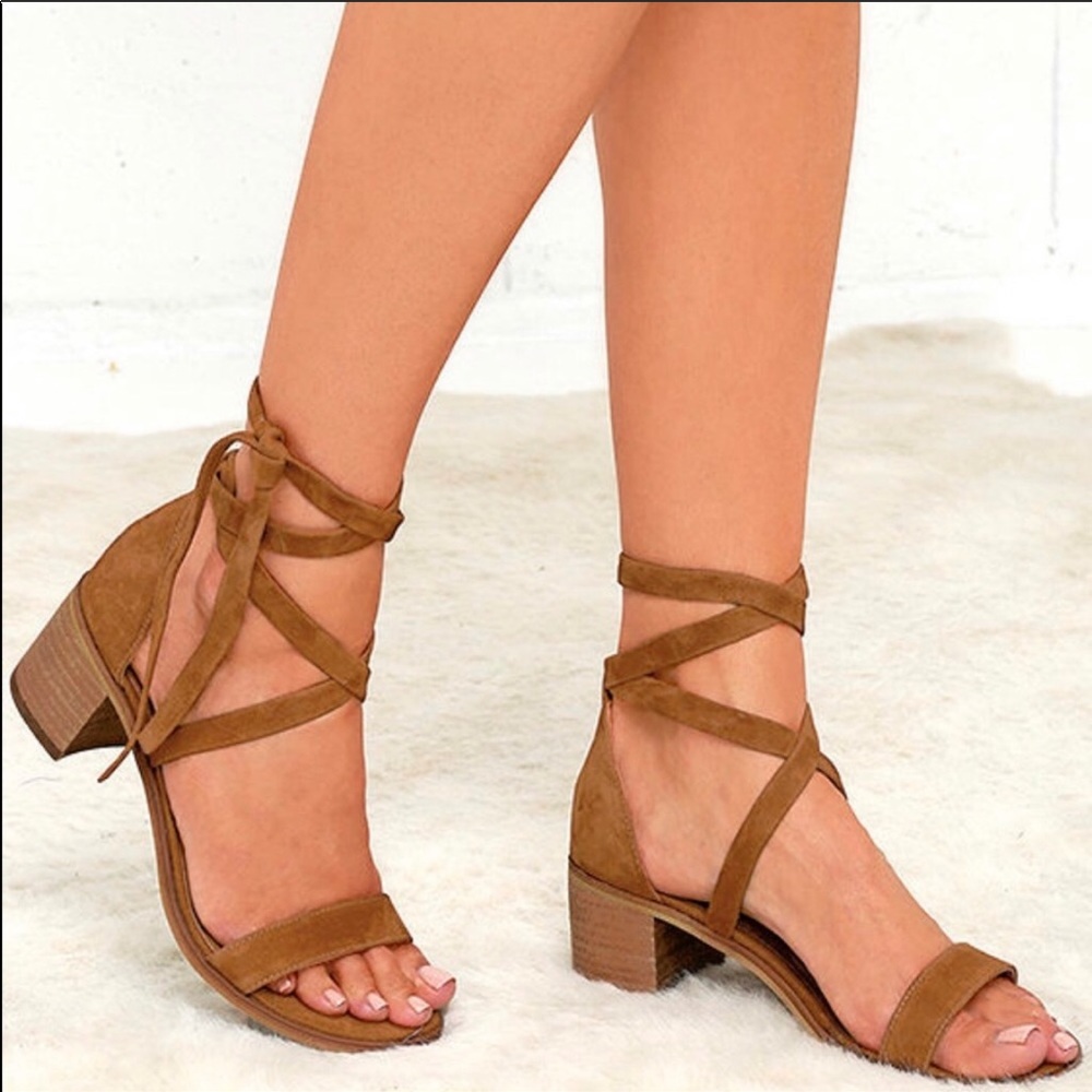 Steve Madden Rizzaa Suede Block Heel Sandals